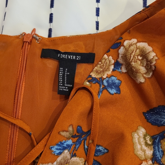 Forever 21 Romper - Picture 2 of 2